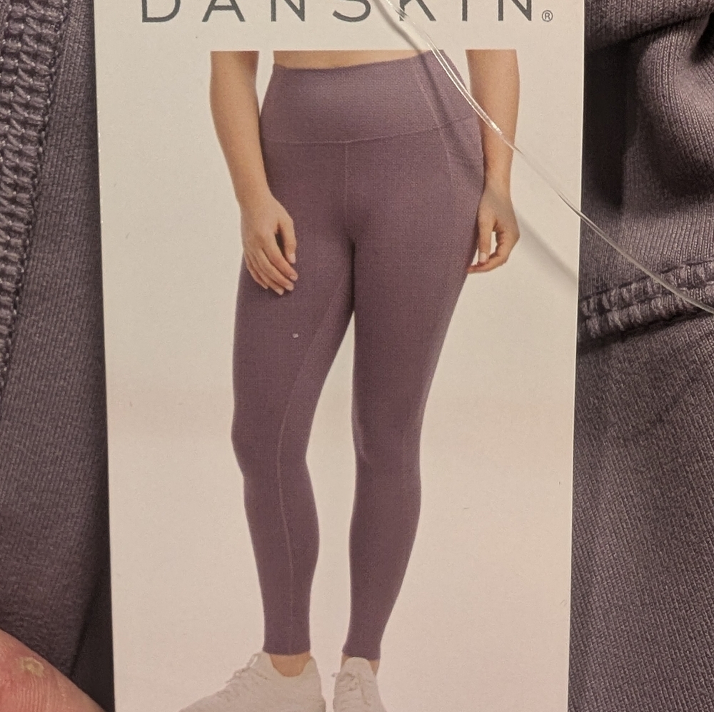 NEW Danskin Full Length Reflective Leggings | LIlac
